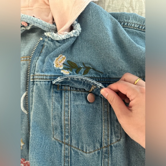 Oversized jean jackets - Picture 2 of 8